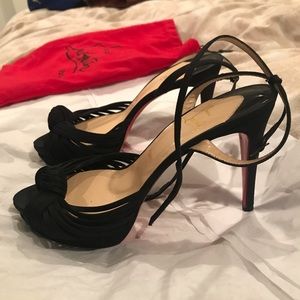 Christian Louboutin Black Strappy high heels! 🖤❤️
